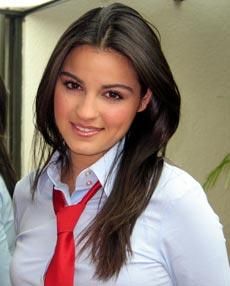 ...:::Lupe Fernandez:::... - Lupita (Guadalupe) Fern�ndez este o fată - Rebelde